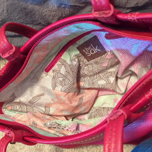 The Sak Red Zip Real Leather Purse with Pockets - Picture 4 of 11